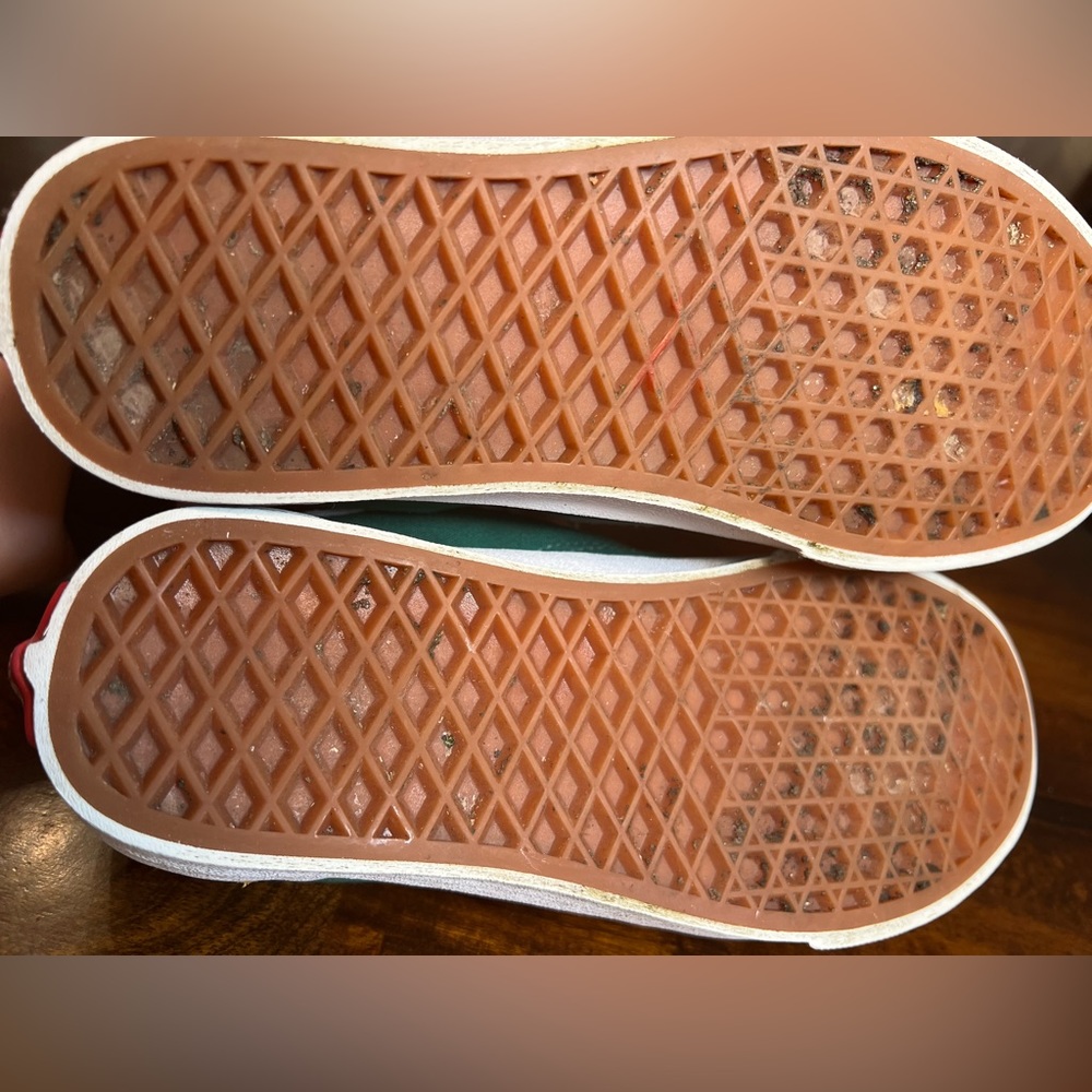 Women’s Vans Yacht Club - Picture 3 of 7